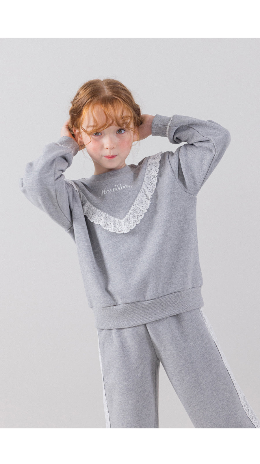 I LOVE J roard lace mtm top