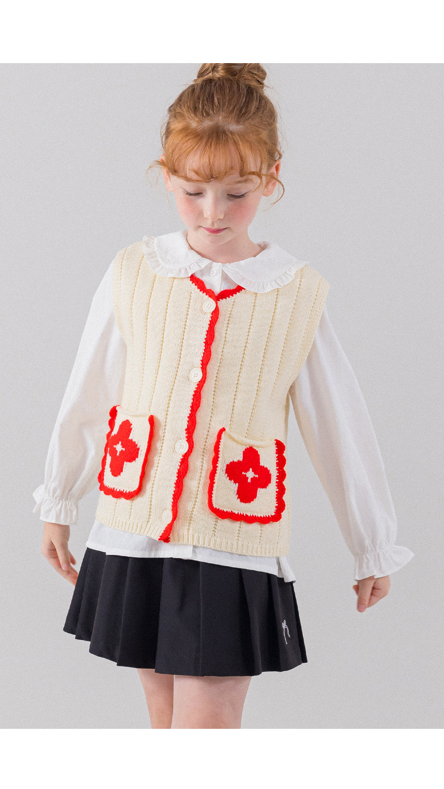 I LOVE J Flower pocket knit vest