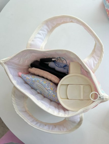 Damignon Lovely Flower Qulitled Tote Bag