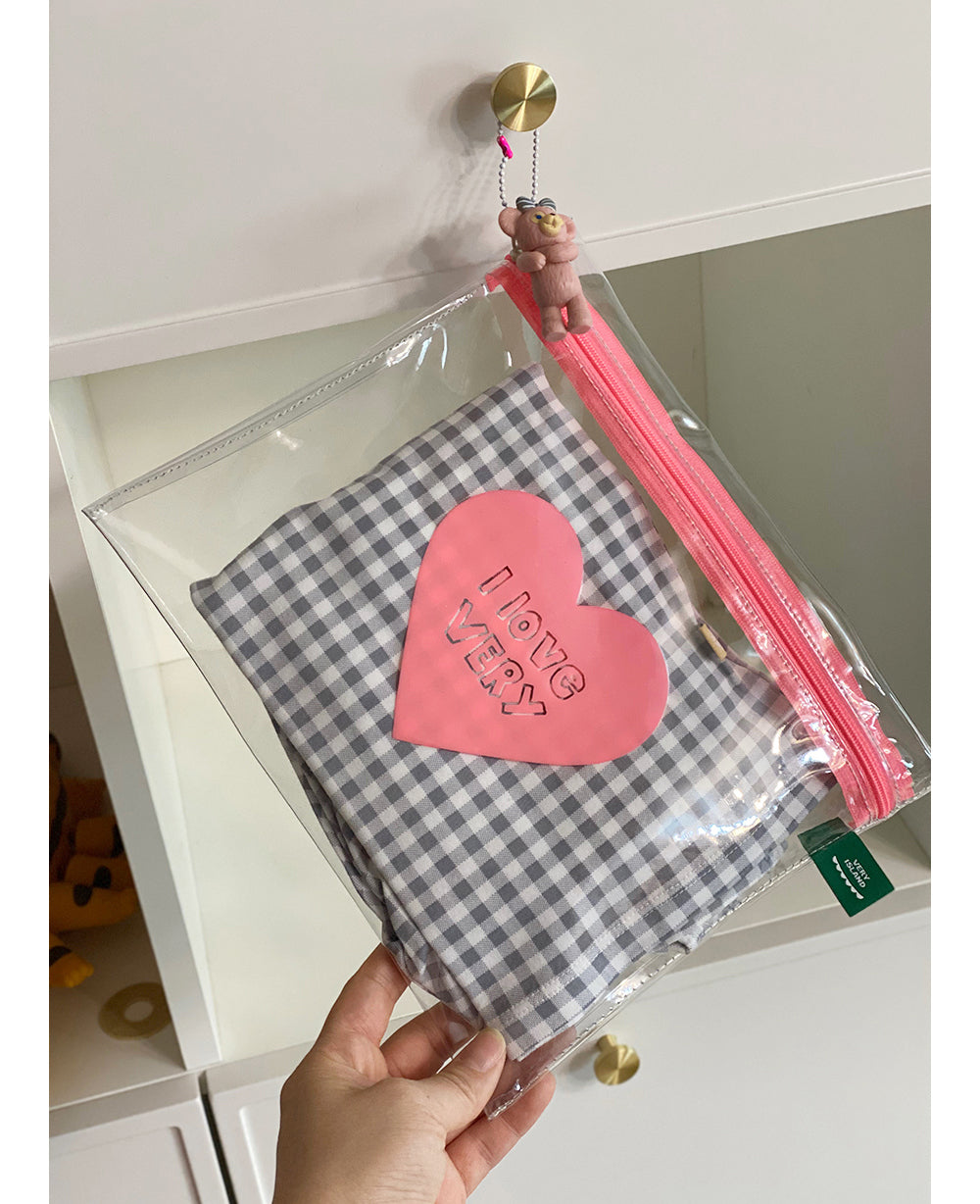 VERY ISLAND Clear Heart Pouch