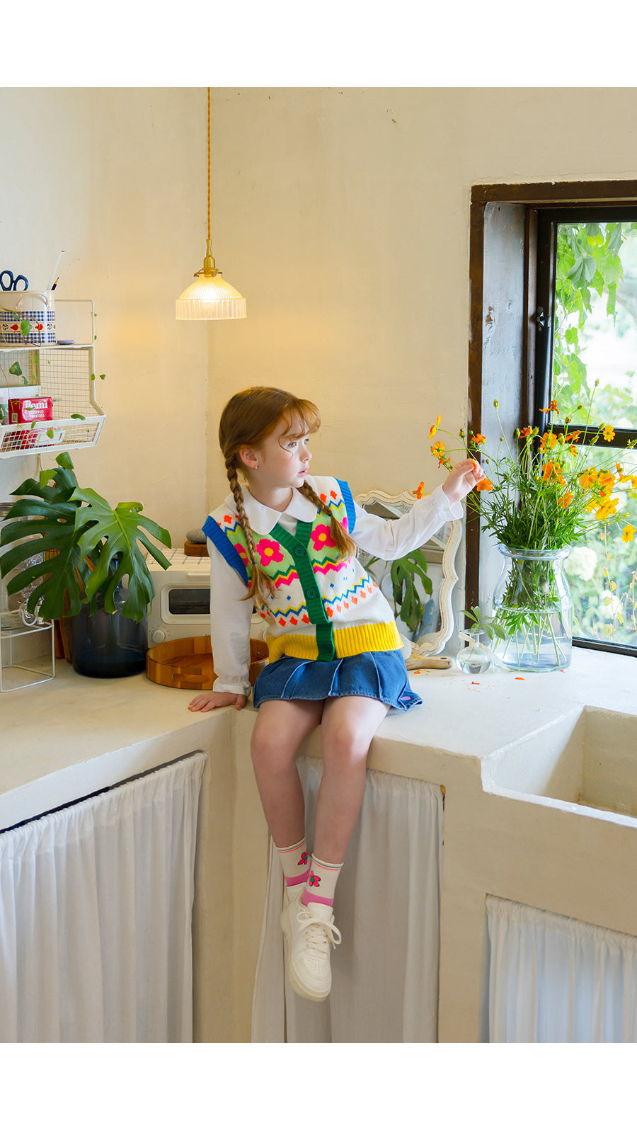 I LOVE J zig flower knit vest