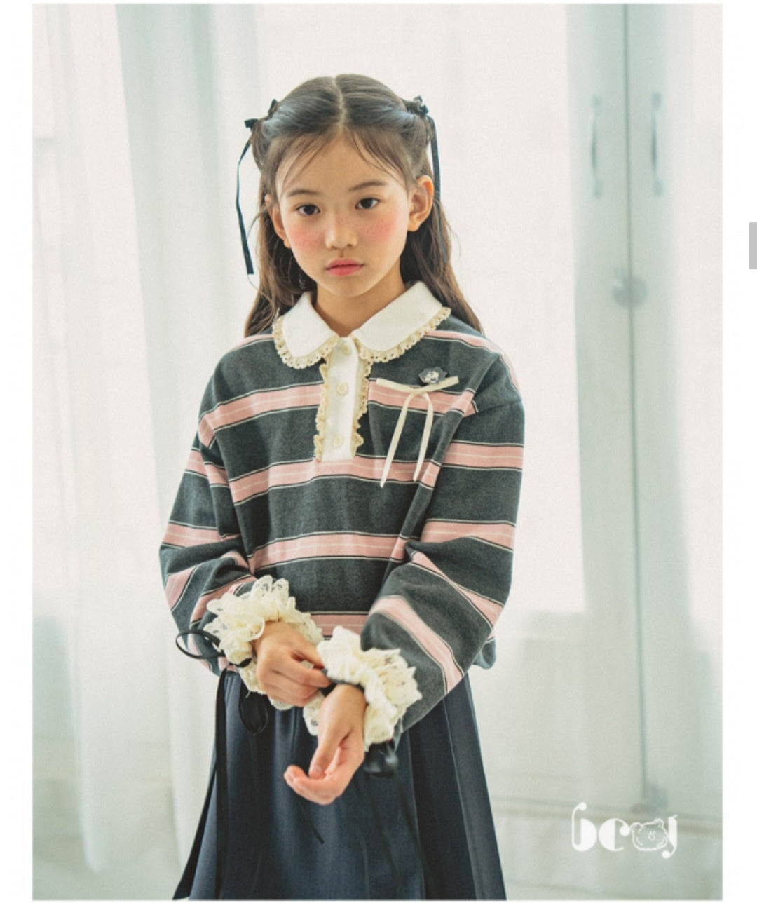 BEBEBEBE BE JUNIOR Pre Fall Lace collar cropped t-shirt