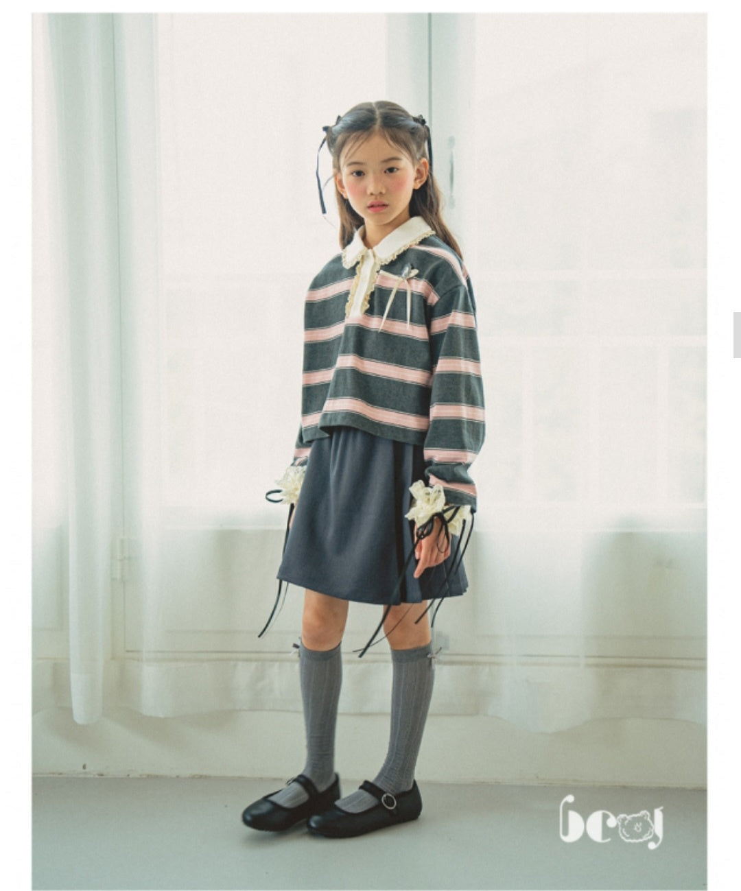 BEBEBEBE BE JUNIOR Pre Fall Lace collar cropped t-shirt