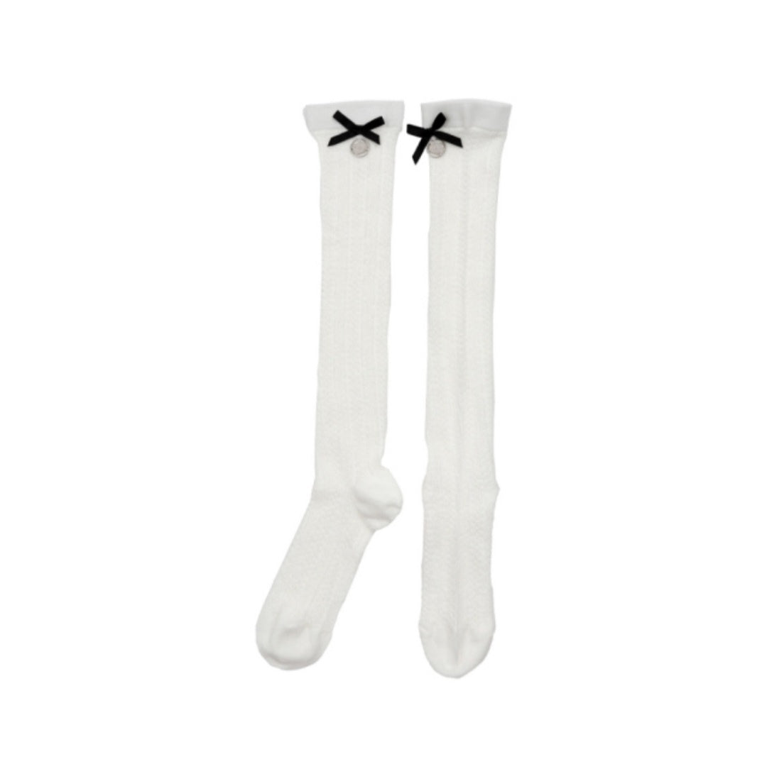 BEBEBEBE BE JUNIOR Pre Fall Side little ribbon knee socks