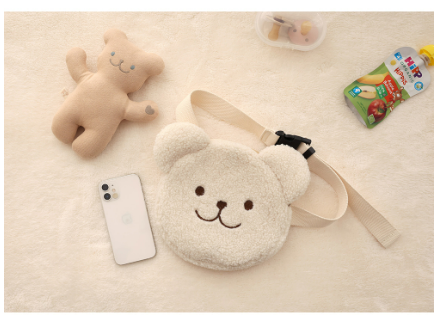 CHEZBEBE Bear Sling Bag