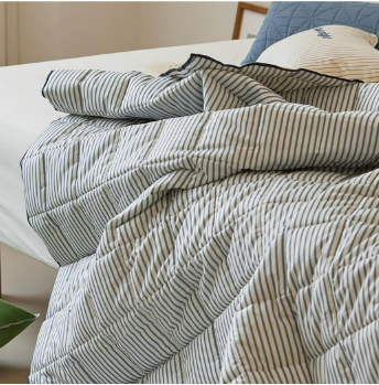 ALL4HOME Adult Summer Block Comforter