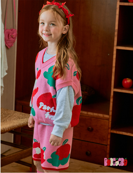 BEBEBEBE PRE FALL Apple knit Top & Bottom