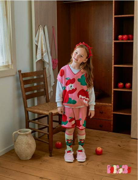 BEBEBEBE PRE FALL Apple knit Top & Bottom