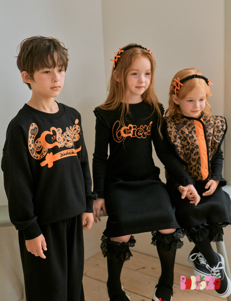 BEBEBEBE PRE FALL Heart leopard training Top & Bottom