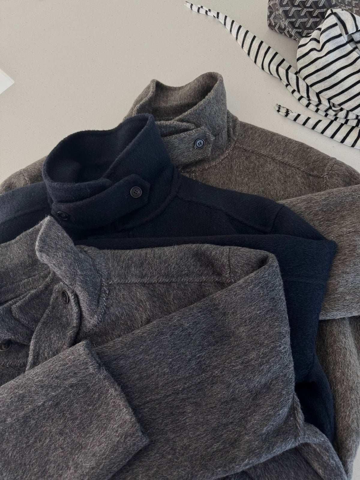 MOMS WEAR Stand Collar Hand-Hand Jumper