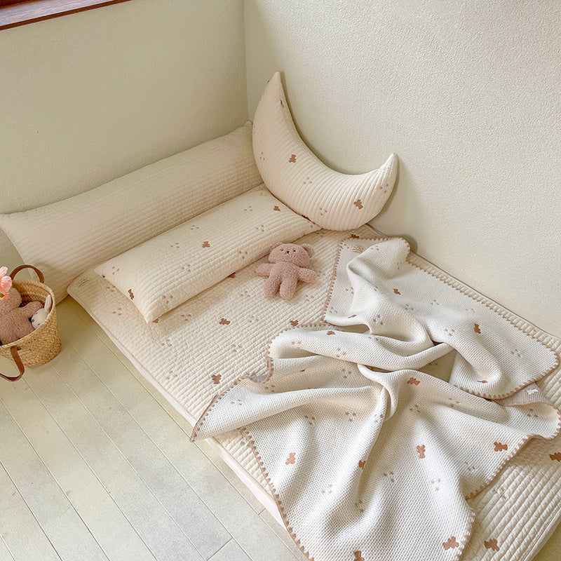 Bear and Star Jacquard Blanket