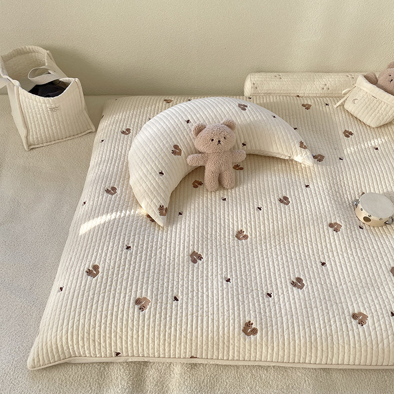 All4home Squirrel and Acorn Quilted Kids Size Korean-style mattress