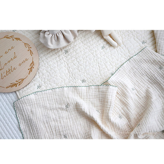 Buds Embroidery Quilted Pad