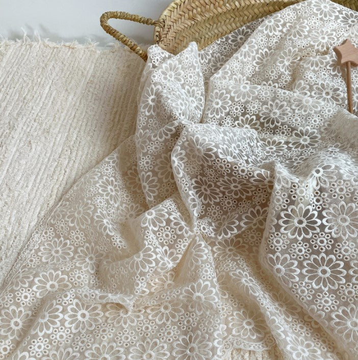 Daisy Lace Stroller Curtain