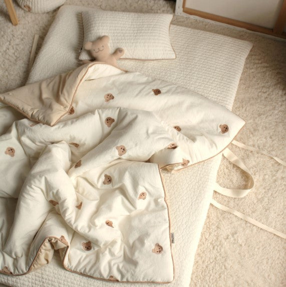 Chezgomi(Bear) Embroidered Comforter