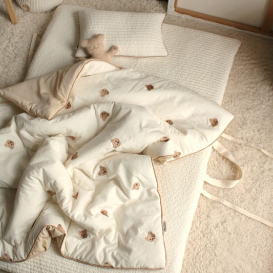 Chezgomi(Bear) Embroidered Comforter