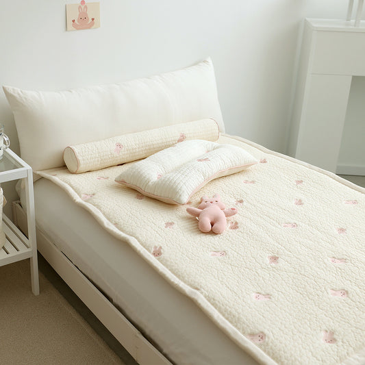 Chezbbit(Rabbit) 100% Quilted Pad