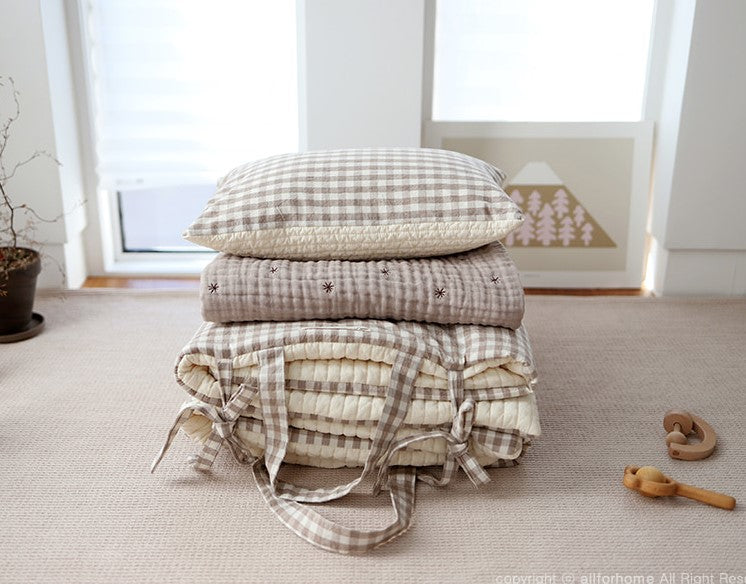 Brown Plaid Sleeping Pad Set