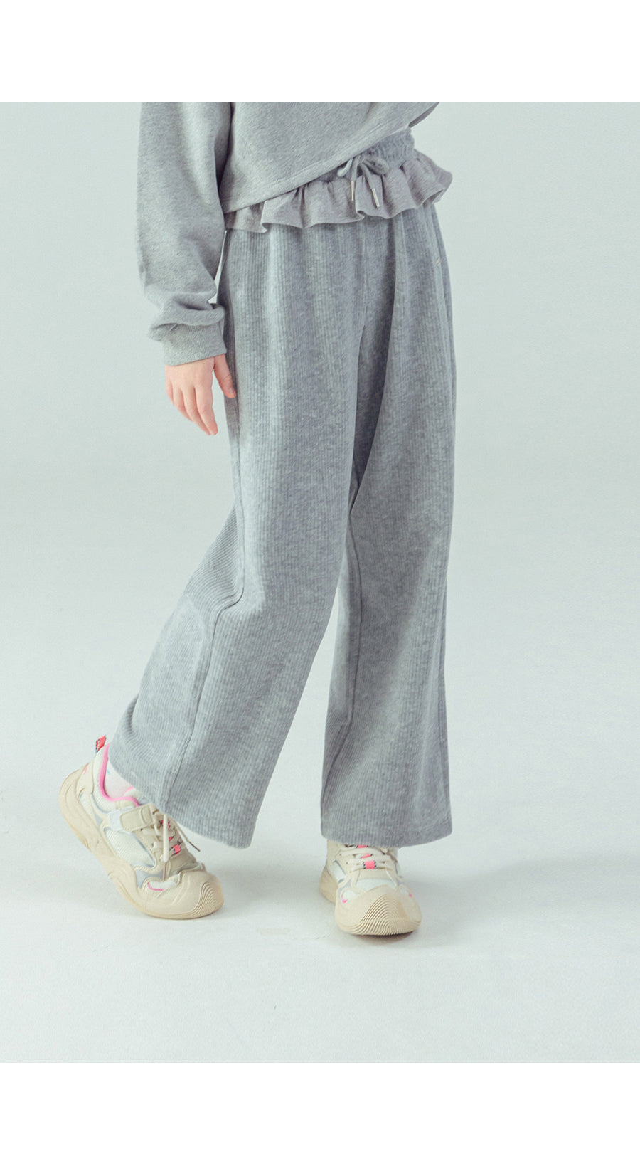 I LOVE J Frill wide fleece pants