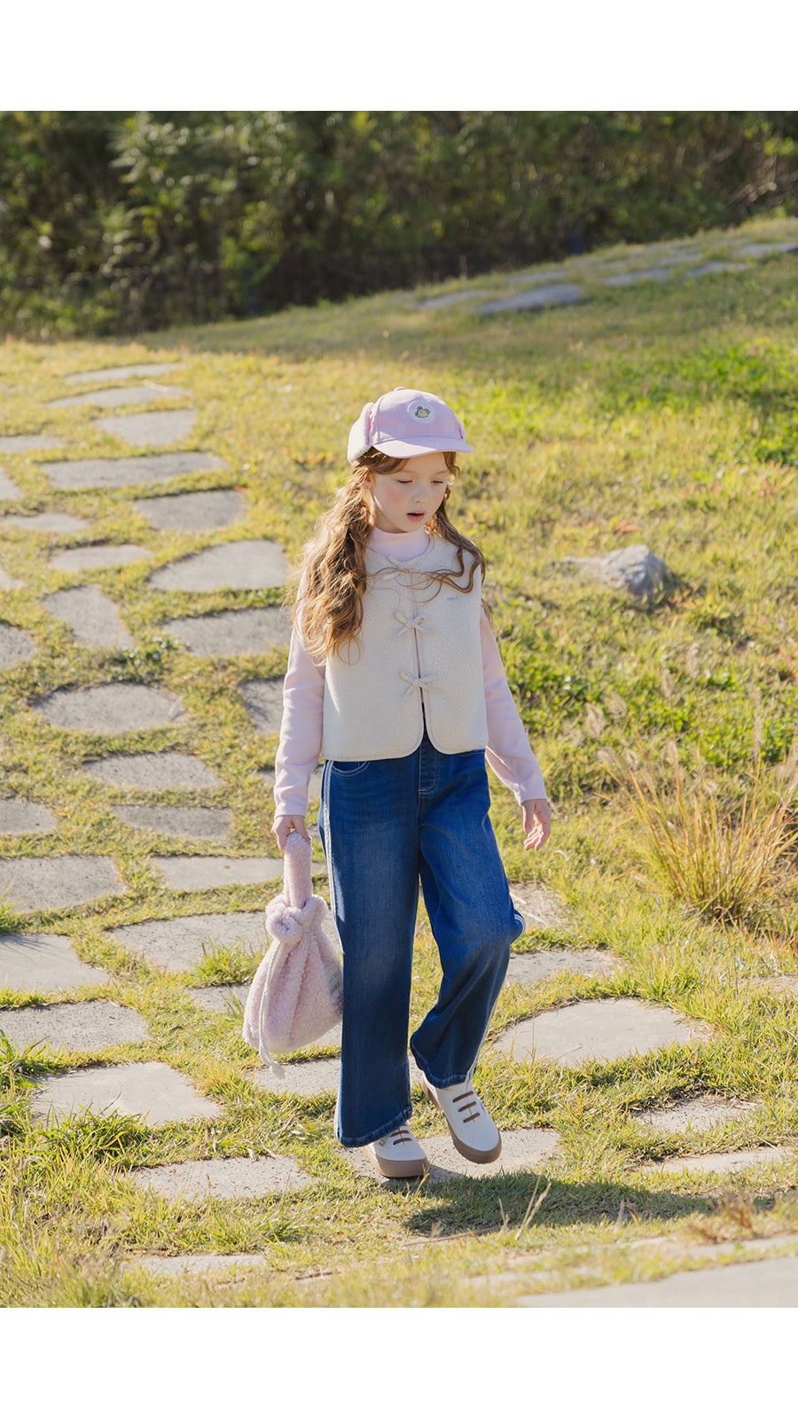 I LOVE J Ribbon point fleece vest