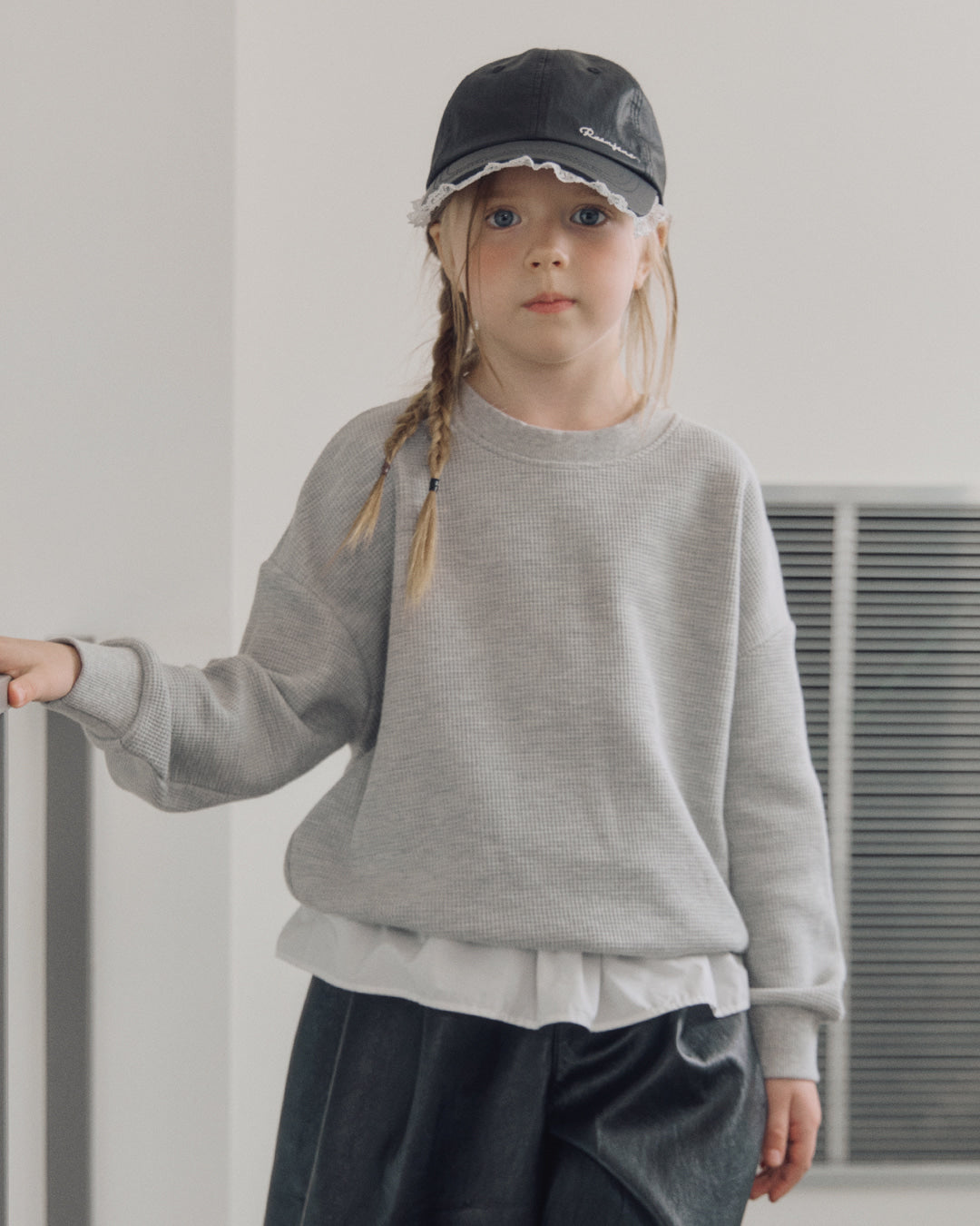 ROANAJEN Studio sweatshirt (Grey)