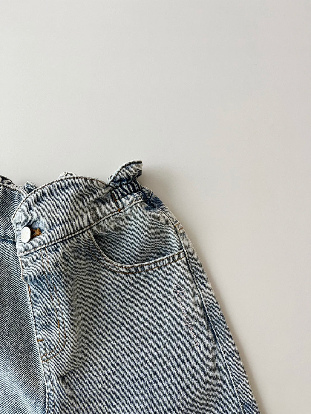 ROANJANE flower powder denim pants