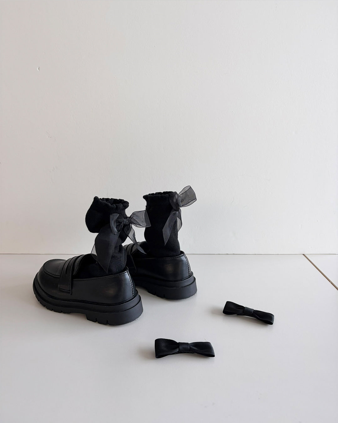 ROANJANE Sha sha middle socks (Black)