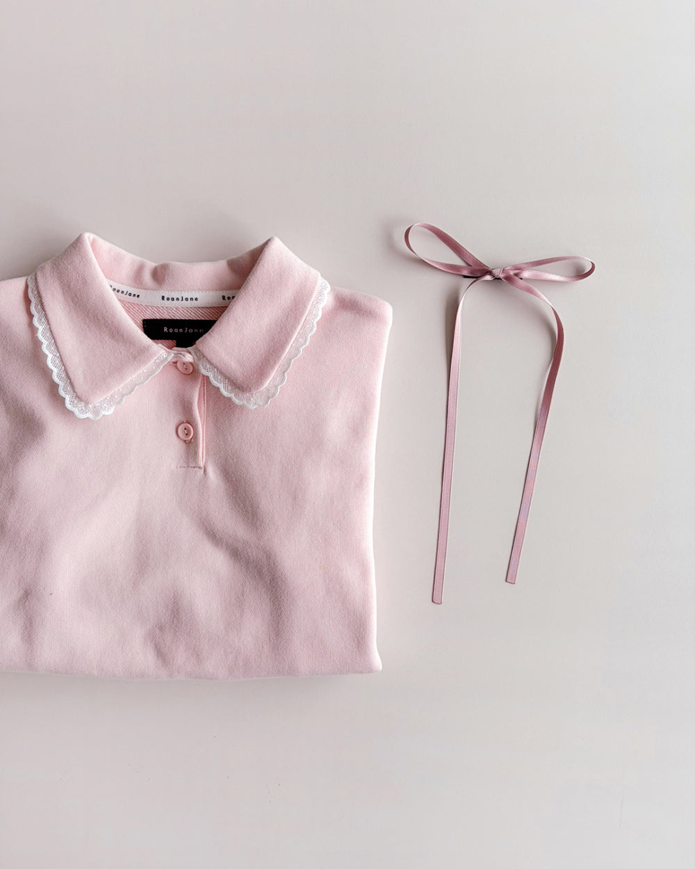 ROANJANE Lace collar sweatshirt