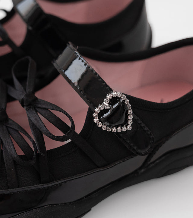 I LOVE J Rowens ribbon sneaker