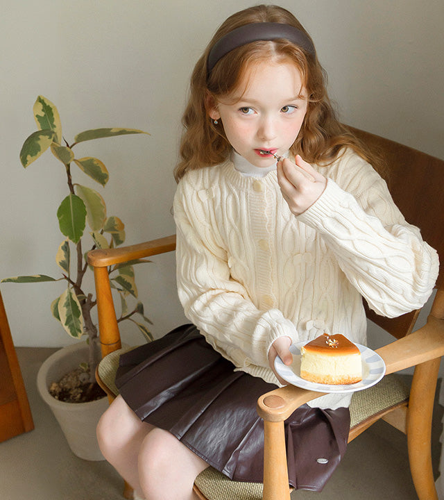 I LOVE J Betir cable knit cardigan