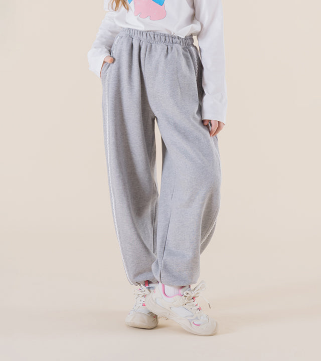 I LOVE J Messi lace barrel pants
