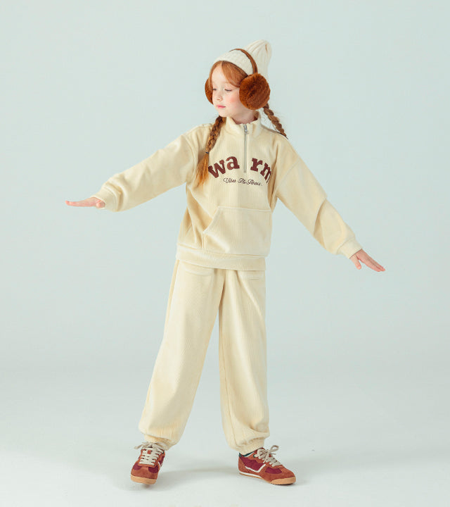 I LOVE J Warm velour fleece zip up top