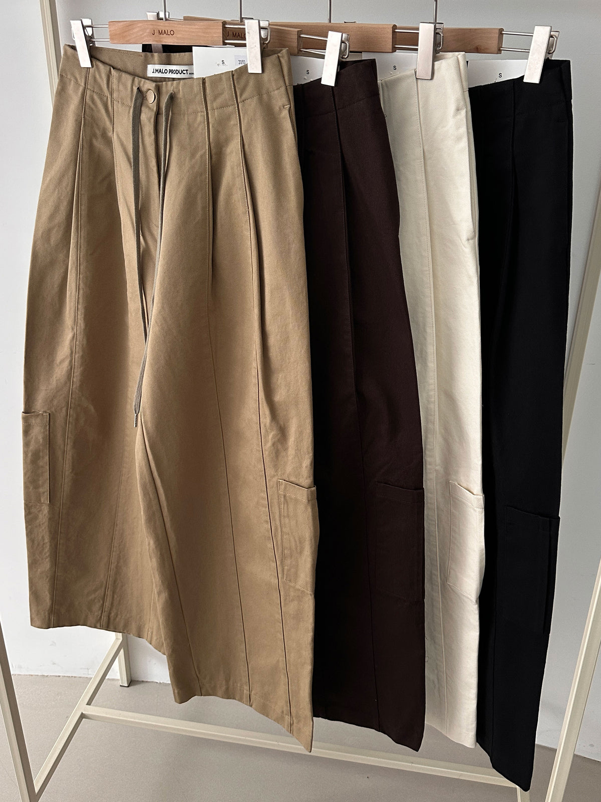 MOMS WEAR Oaks two tuck string pants