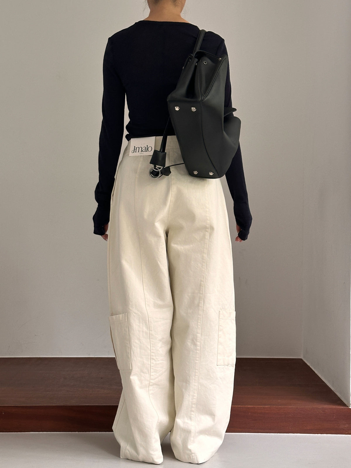 MOMS WEAR Oaks two tuck string pants