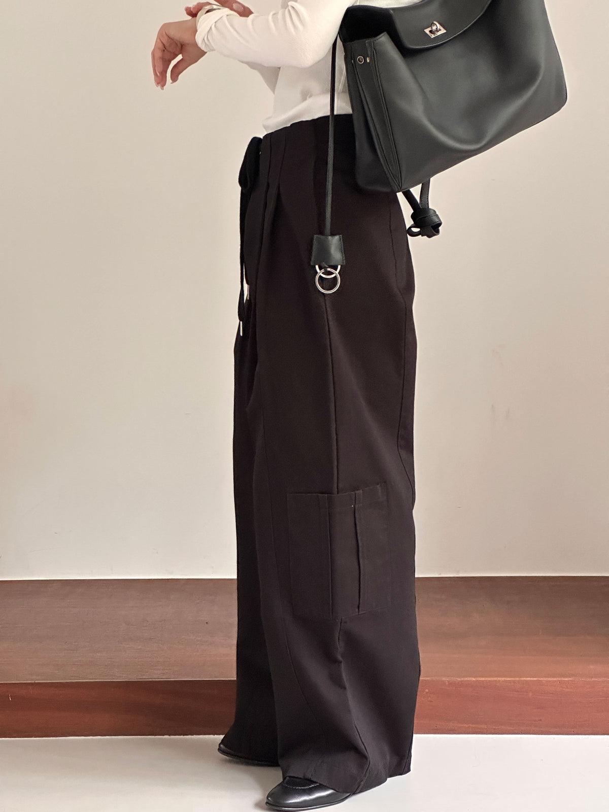 MOMS WEAR Oaks two tuck string pants
