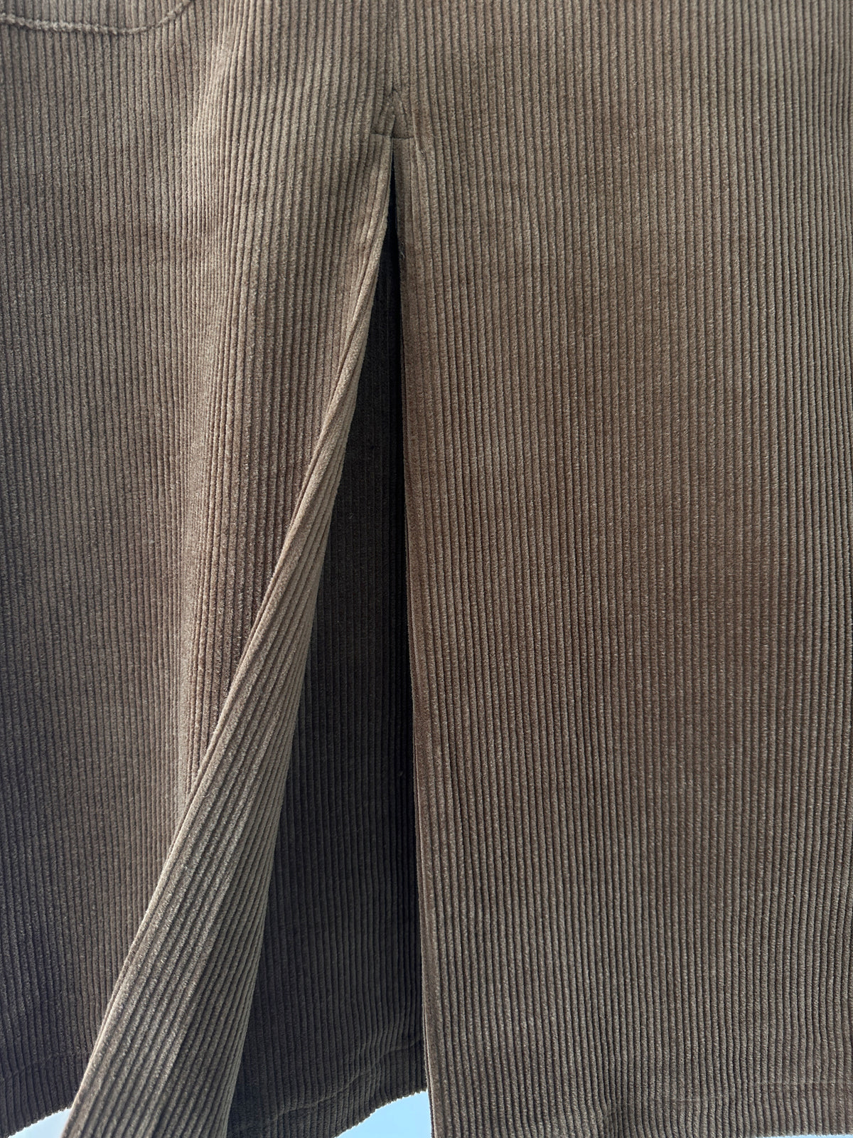 MOMS WEAR Corduroy pintuck skirt