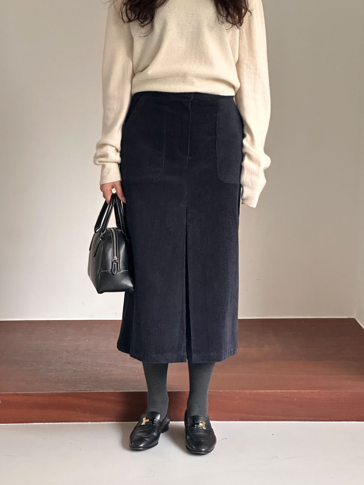 MOMS WEAR Corduroy pintuck skirt