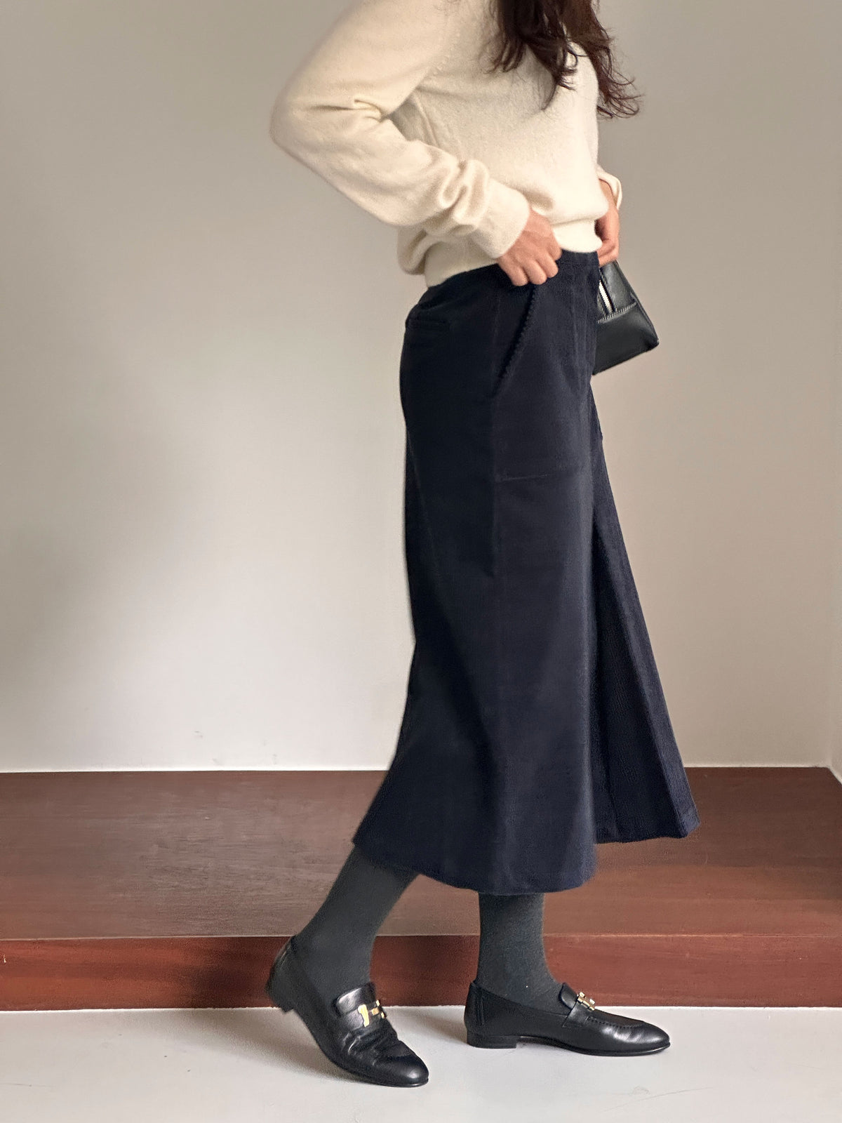 MOMS WEAR Corduroy pintuck skirt