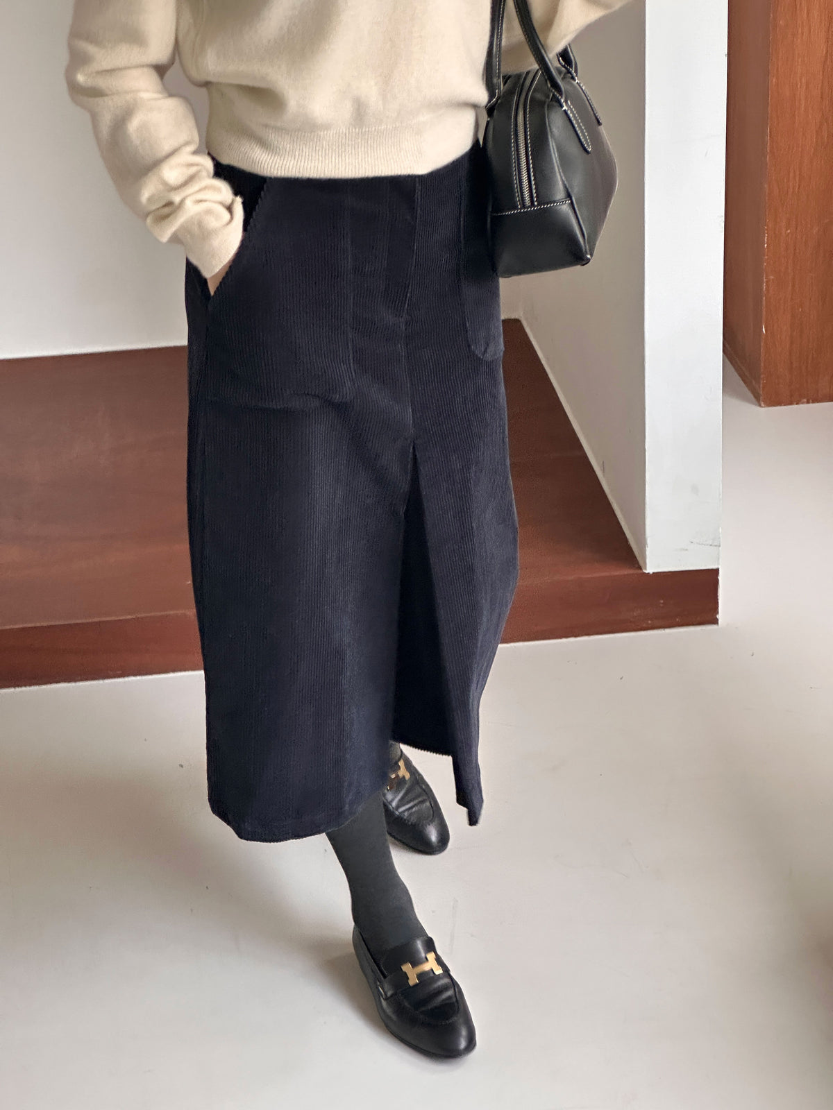MOMS WEAR Corduroy pintuck skirt