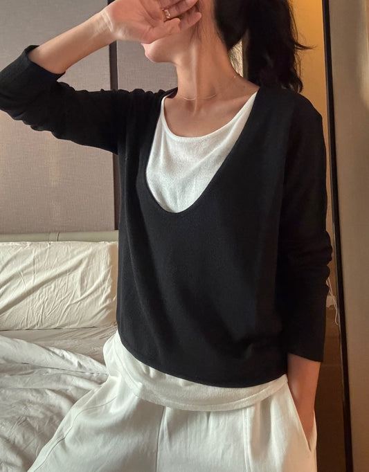 MOMS WEAR Double V-neck Knit