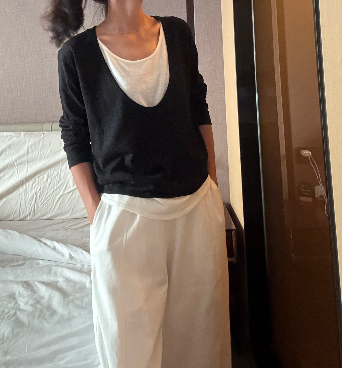 MOMS WEAR Double V-neck Knit