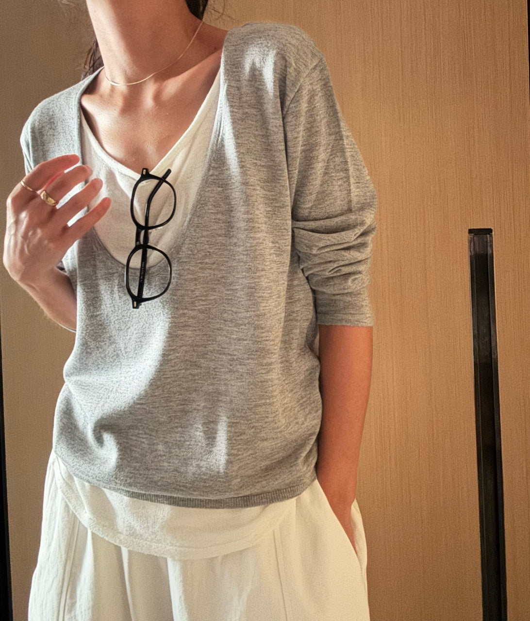 MOMS WEAR Double V-neck Knit