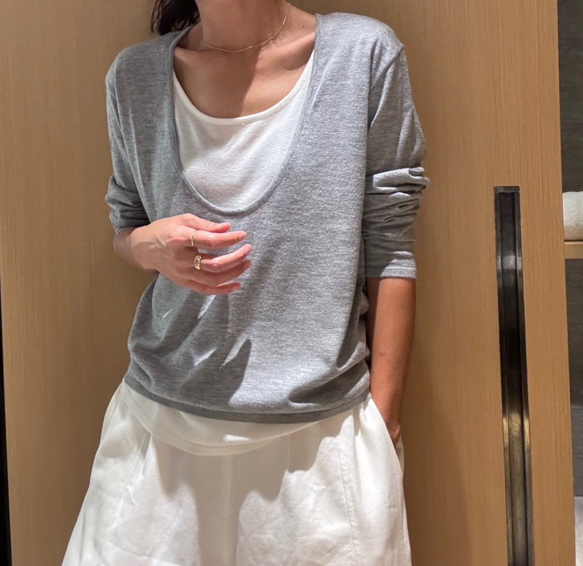 MOMS WEAR Double V-neck Knit