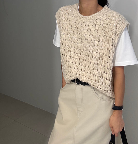 MOMS WEAR Mitz Vest Waffle Pattern Box Knit Crop Vest Round Neck Casual