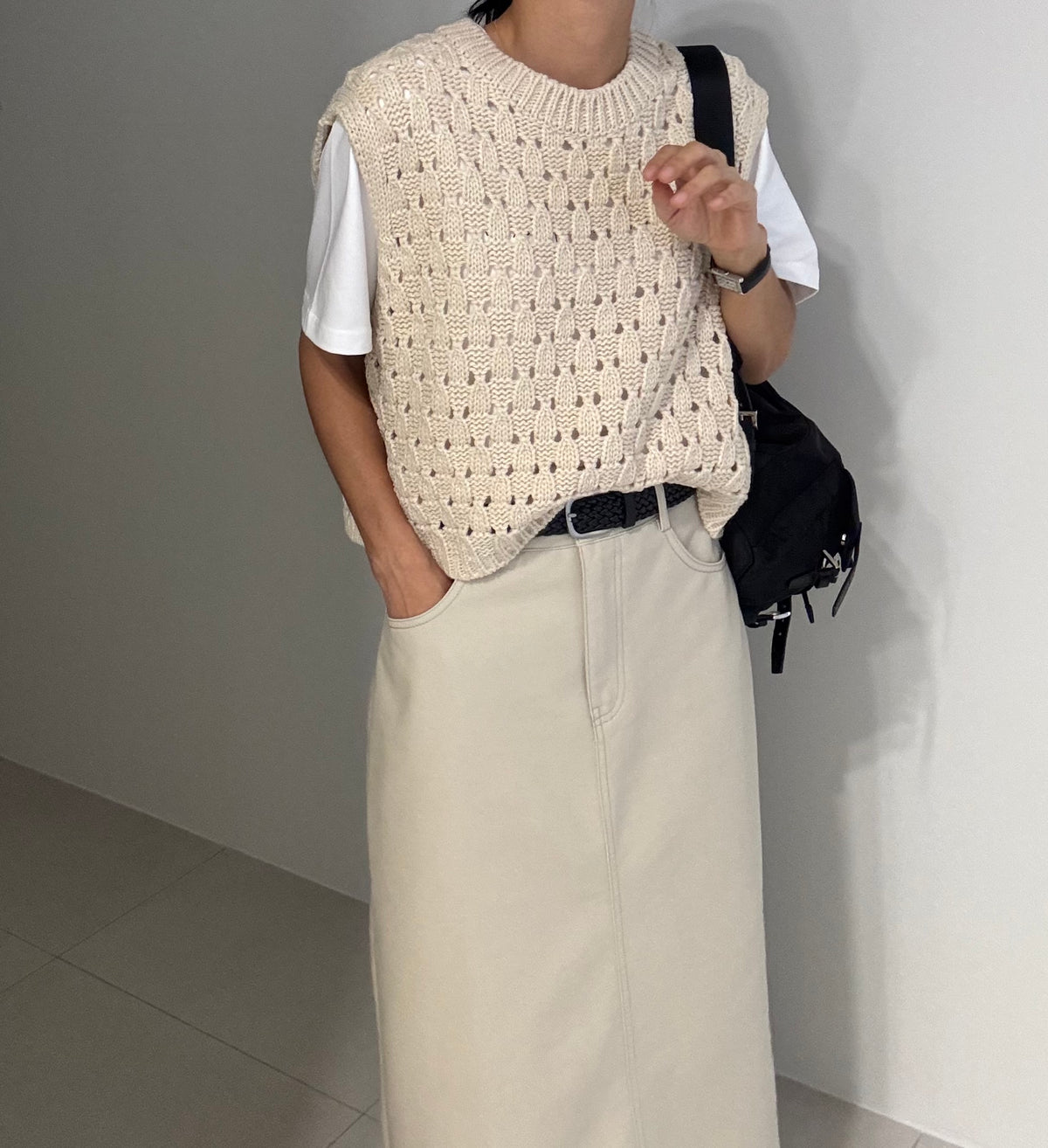 MOMS WEAR Mitz Vest Waffle Pattern Box Knit Crop Vest Round Neck Casual
