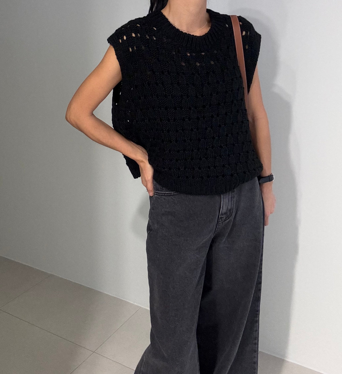 MOMS WEAR Mitz Vest Waffle Pattern Box Knit Crop Vest Round Neck Casual