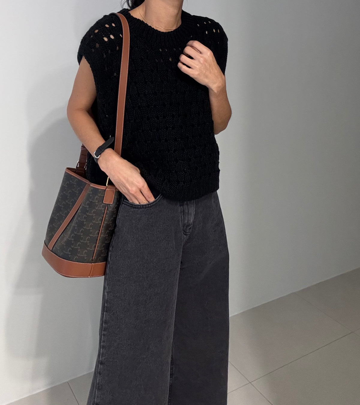 MOMS WEAR Mitz Vest Waffle Pattern Box Knit Crop Vest Round Neck Casual
