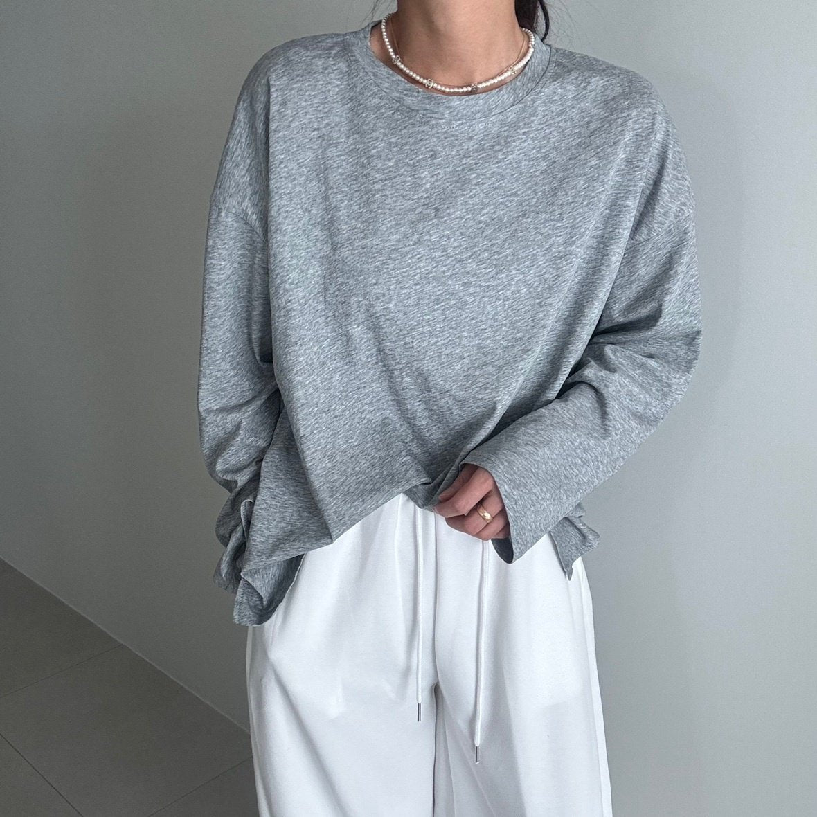 MOMS WEAR Basic Round Neck T-shirt Layered Loose Fit