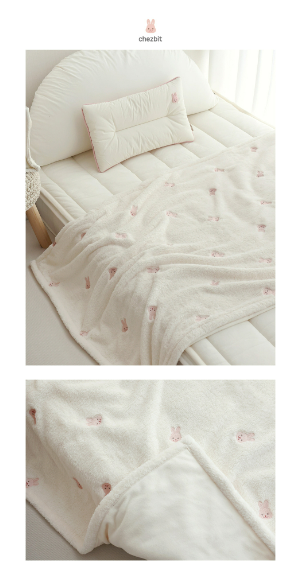 CHEZBEBE Boa Microfiber Baby Blanket