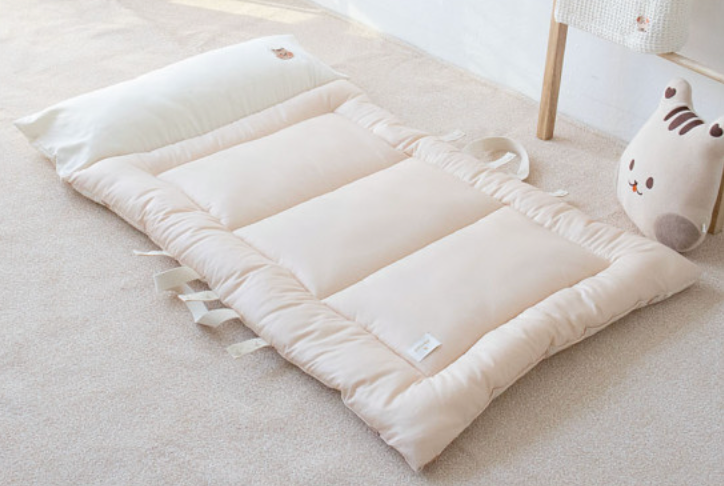 DTD Kids nap mat with pillow